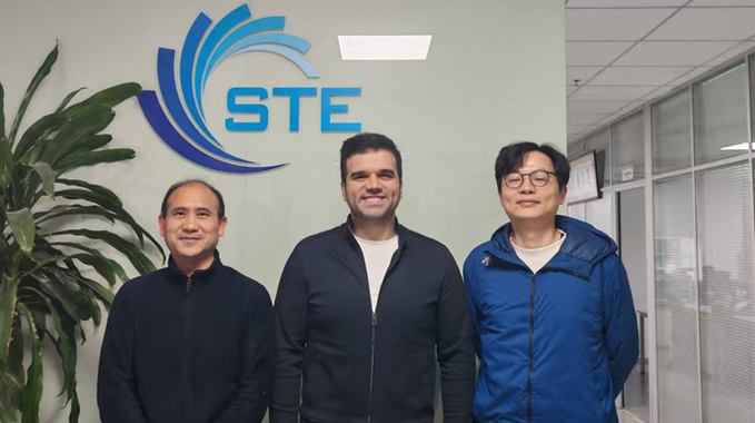 我司第一季度業(yè)績(jī)斐然，客戶(hù)來(lái)訪(fǎng)頻繁助力發(fā)展